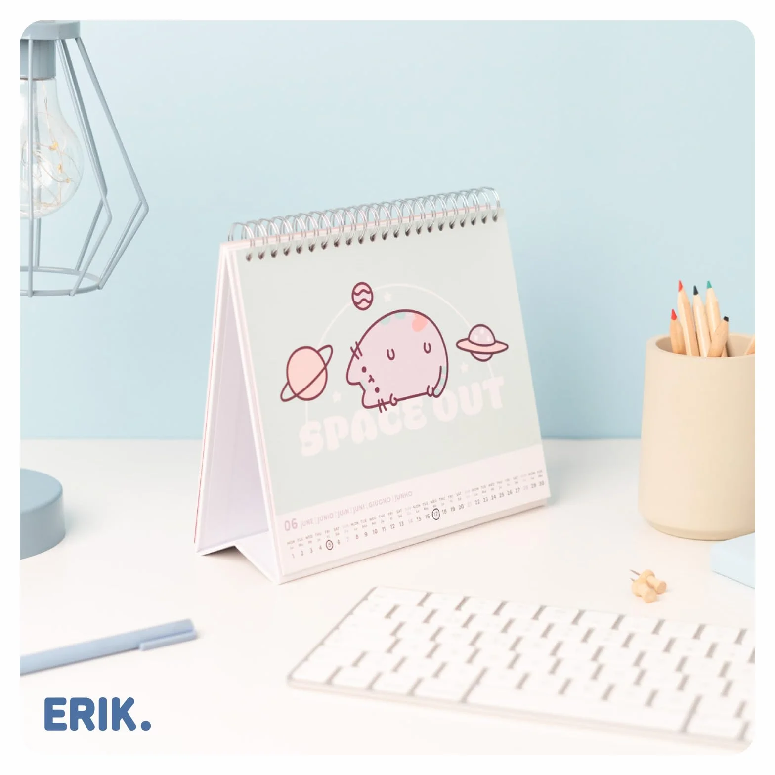 Grupo Erik Desk Calendar 2026 - Pusheen Calendar 2026 Month To View | Monthly Desk Planner, Desktop Gifts Under 10 Pounds | Pusheen Gifts For Cat Lovers