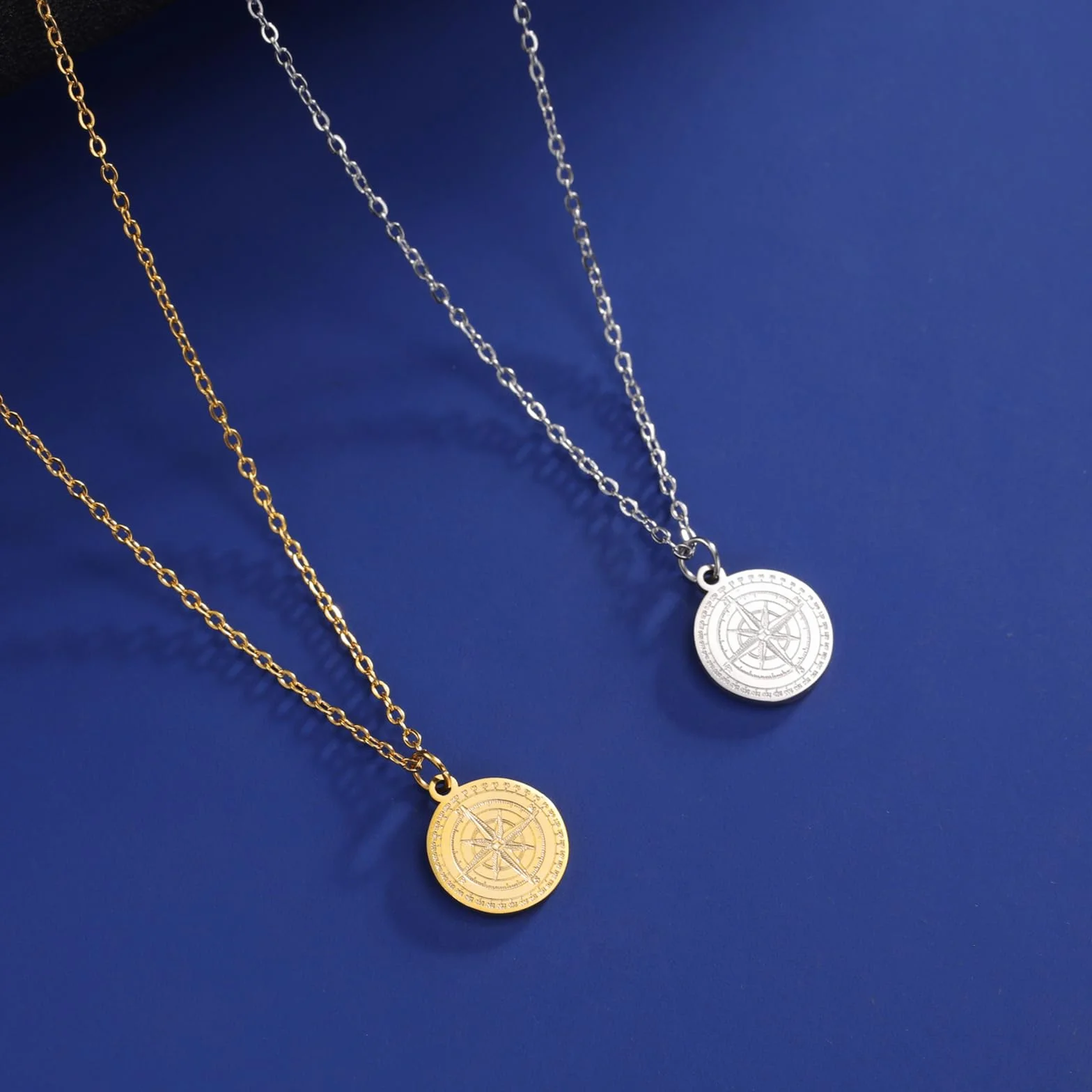 VASSAGO Naszyjnik z kompasem dla mężczyzn i kobiet, gwiazda północna, kompas, wisiorek, naszyjnik vintage, morski medal ukończenia szkoły, biżuteria, amulet dla mężczyzn