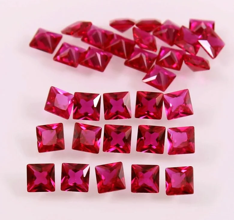 2 szt. naturalnego Mozambiku czerwony rubin kwadratowy kształt księżniczki 4 x 4 mm luźny kamień szlachetny do produkcji biżuterii. (DIY, pierścionek, wisiorek, naszyjnik) | GH_NAT_00823,