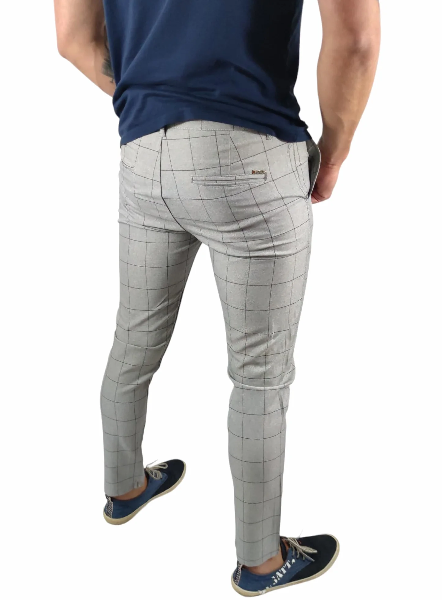 Eleganckie Spodnie Wizytowe Męskie | Dopasowany Krój | Szare w Kratę | Styl Biznesowy i Casualowy | Wysoka Jakość Materiału DJ02