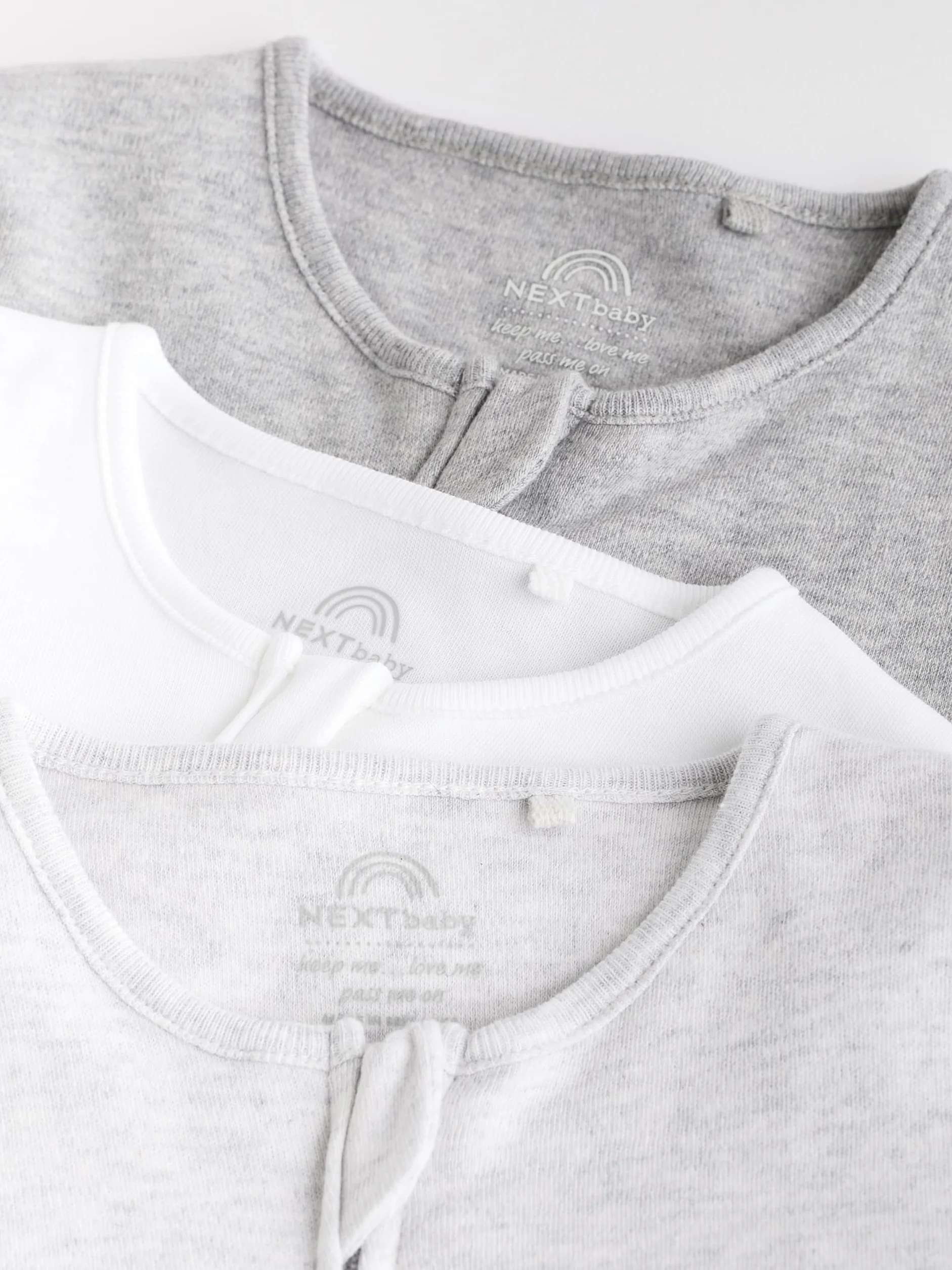 NEXT Noworodki unisex Zestaw 3 par śpioszków niemowlęcych ze 100% bawełny z suwakiem Essential