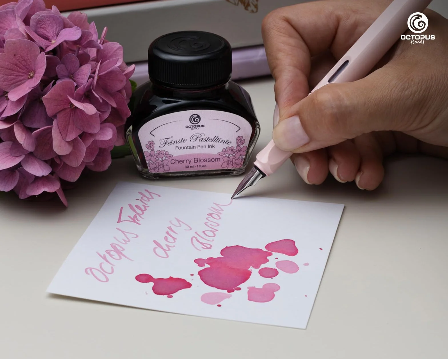 Atrament do piór wiecznych i szklanych piór pastelowych różowych "Cherry Blossom", 30 ml, atrament do kaligrafii