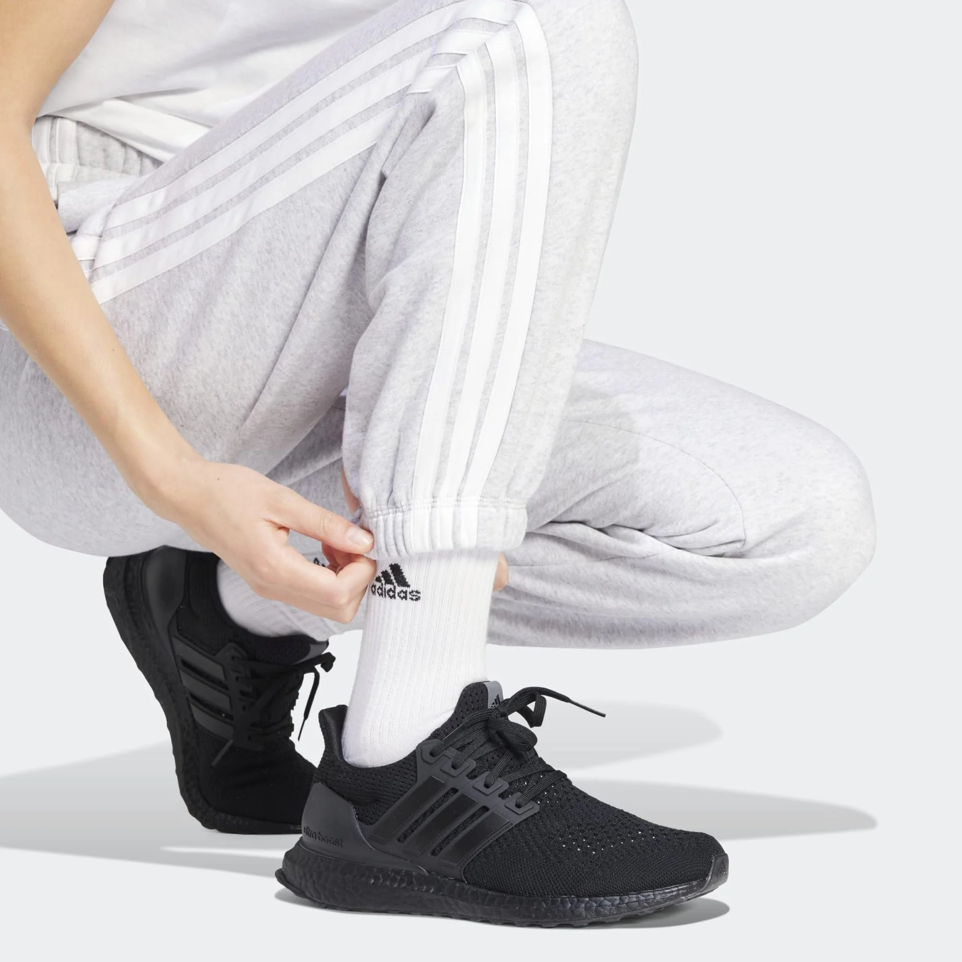 adidas Essentials 3-stripes Fleece Loose Pants - Spodnie golfowe Kobiety