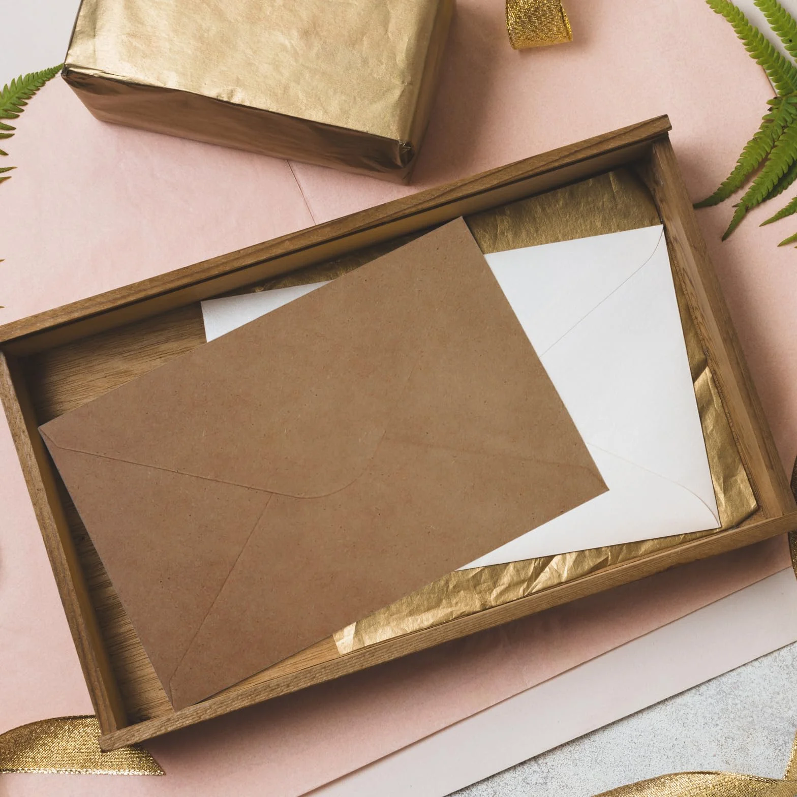 60 Sztuk Koperty B6-17,5X12,5cm 130 g/m² Białe Koperty z Klejem Zwilżanym na Kartki Okolicznościowe, Ślub, Ukończenie Studiów, Baby Shower, Przyjęcia, Zaproszenia