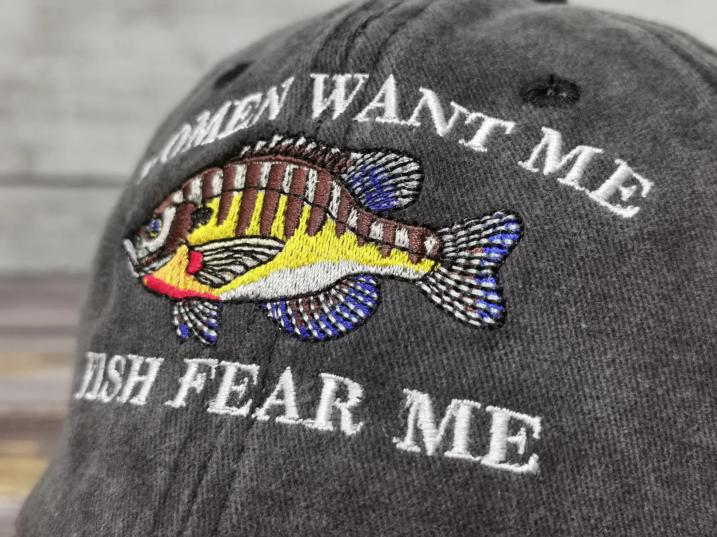 Haftowane czapki i czapki z daszkiem dla mężczyzn i kobiet, Women Want Me Fish Fear Me (Washed Black), Rozmiar uniwersalny