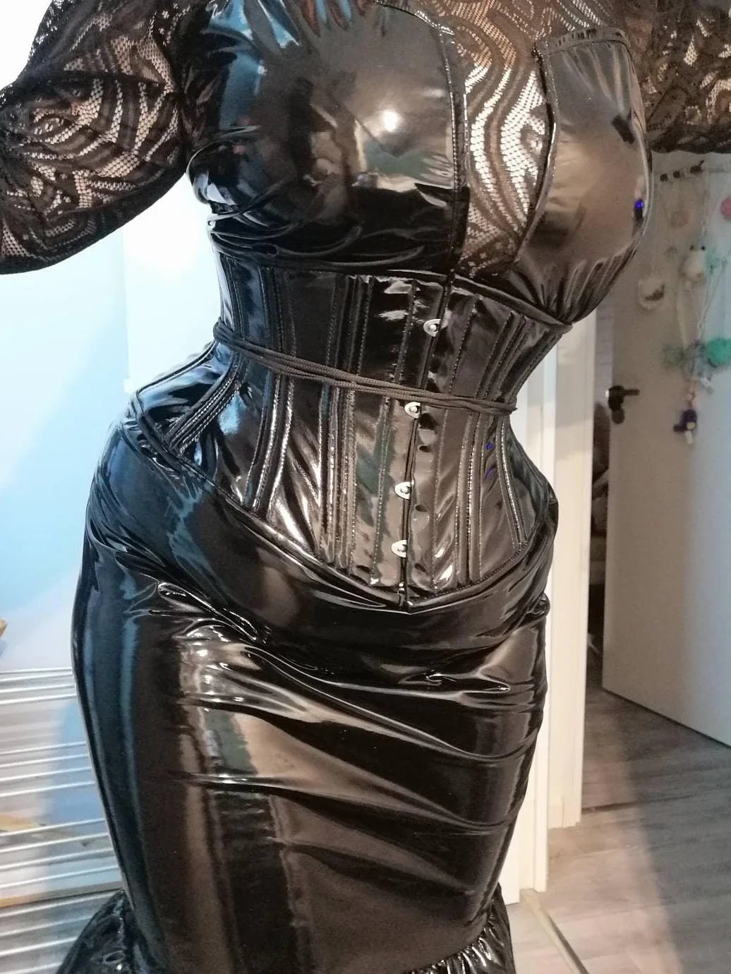 Hourglass Figure Delight: Women's Heavy Duty Double Steel Boned PVC Underbust Corset for Waist Training & Shaping