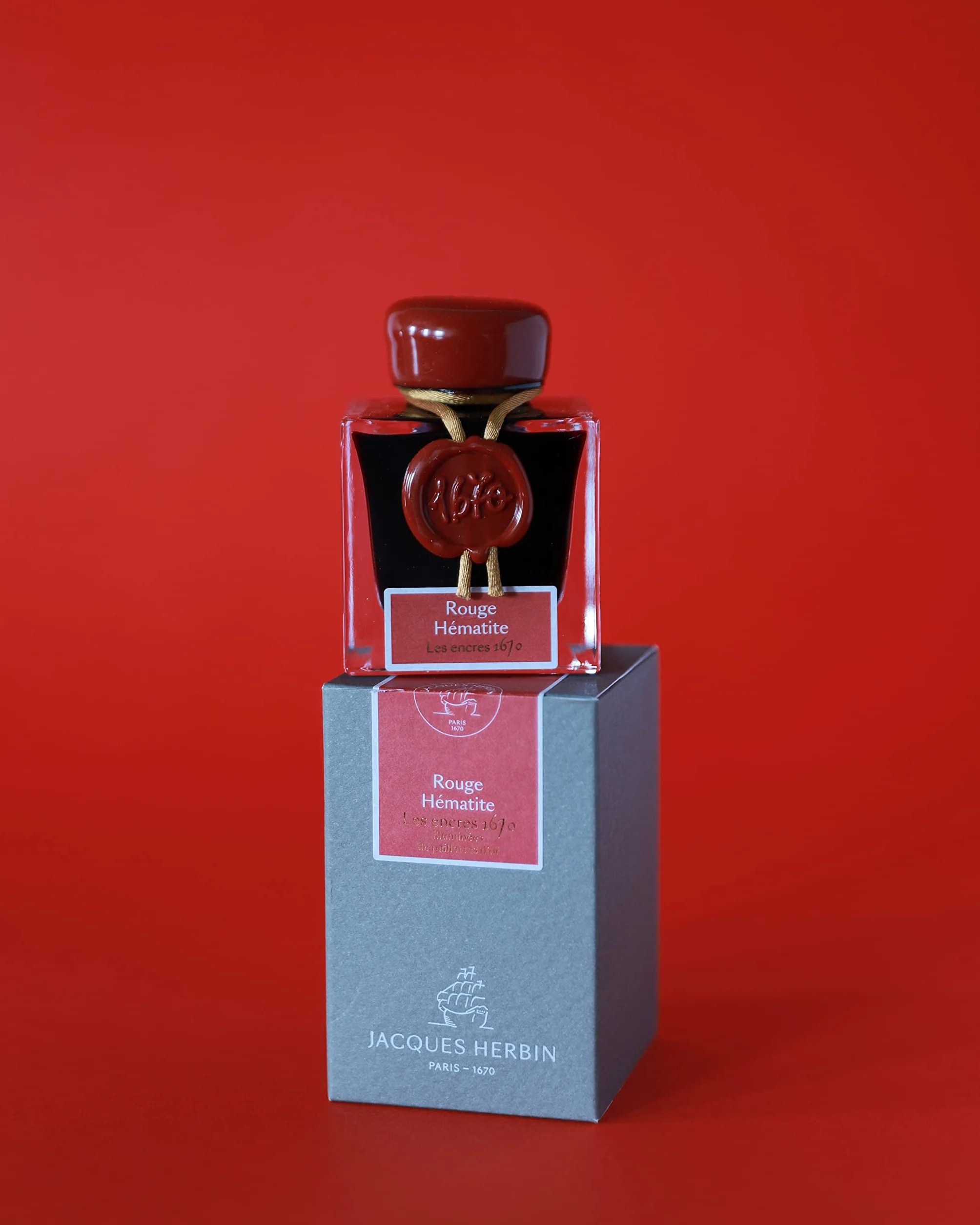 Jacques Herbin 15026JT – Butelka atramentu z drobinkami złota 1670 do pióra wiecznego, długopisu wiecznego, stalówki szklanej i obsadki – 50 ml, Hematytowa czerwień