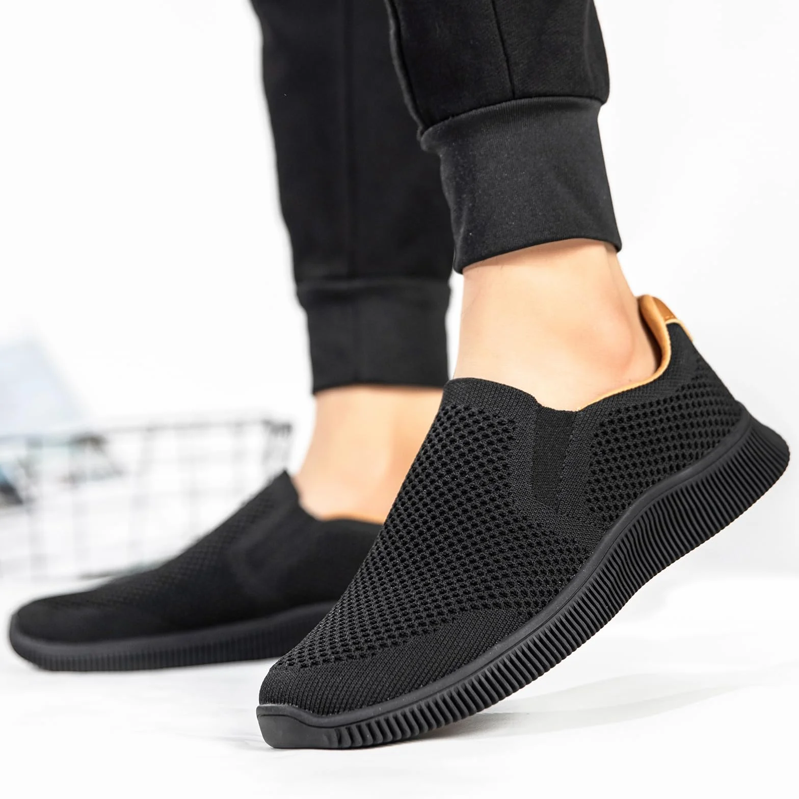 MrToNo Męskie buty do biegania na łódkę do noszenia na co dzień wsuwane trampki siatkowe do biegania niskie buty do koszykówki, sportowe buty outdoorowe do fitnessu