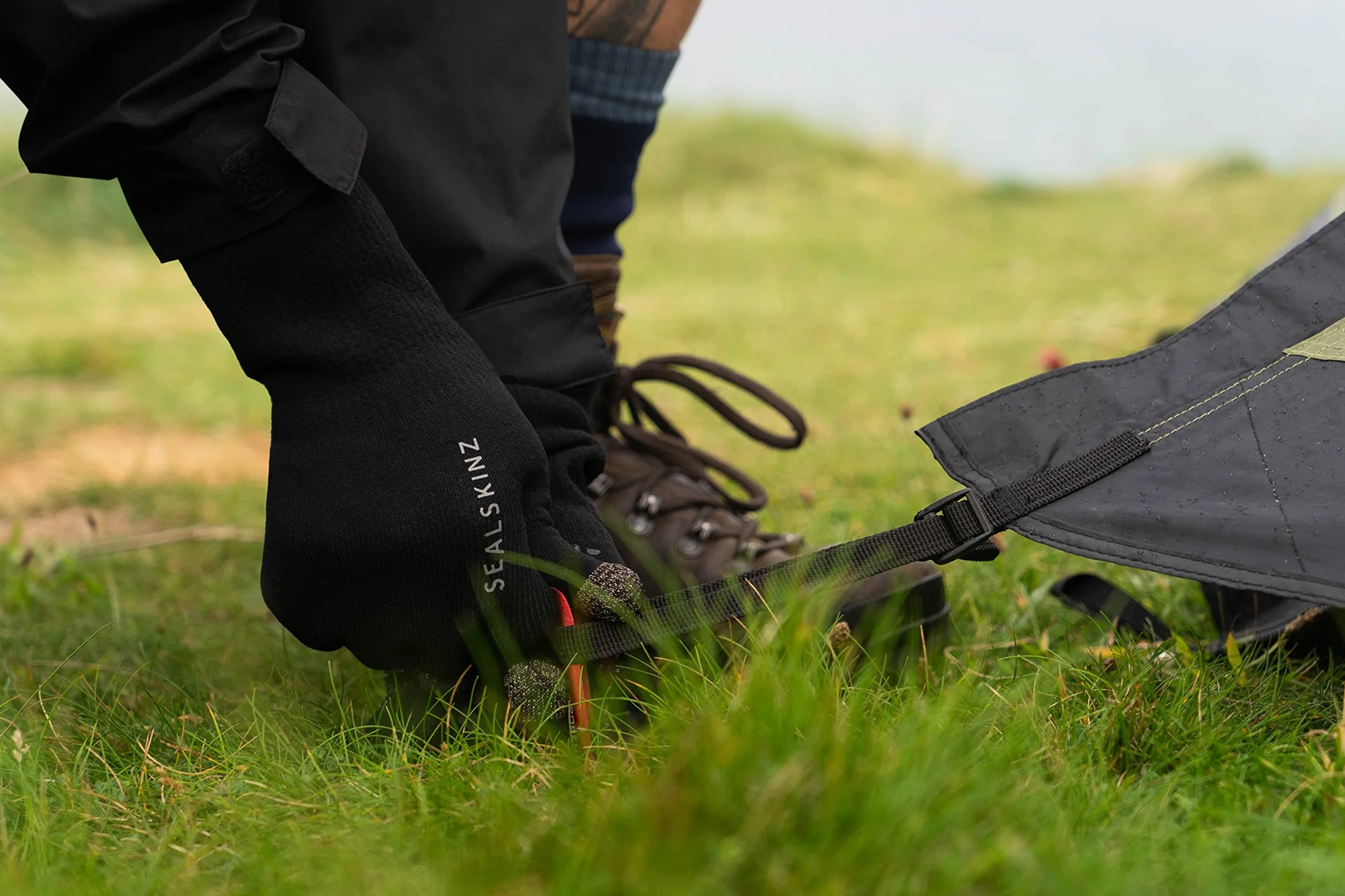 SEALSKINZ Unisex Wodoodporne rękawice dzianinowe Ultra Grip na każdą pogodę