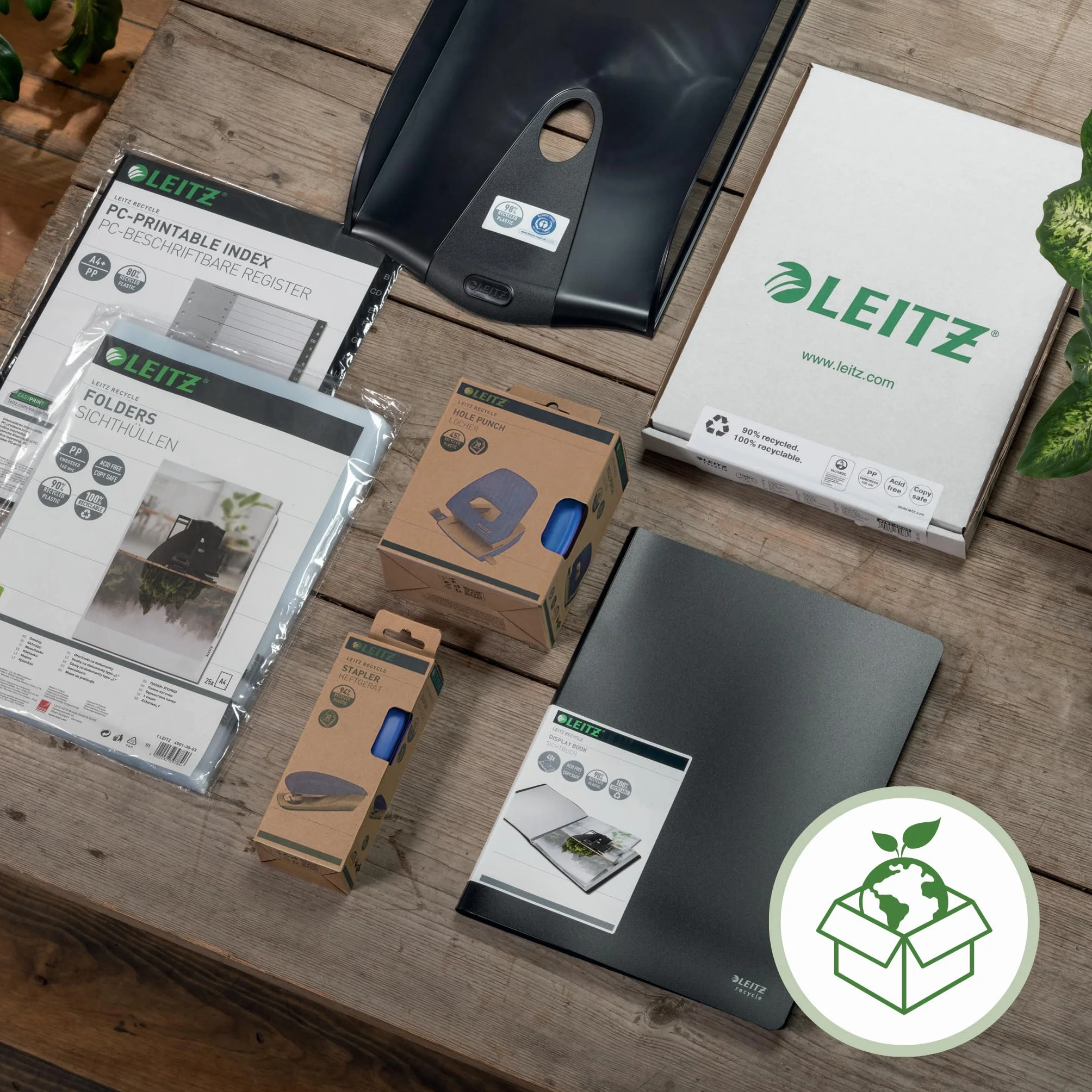 Leitz, Album Ofertowy A4 Leitz Recycle, Zawiera 40 Przymocowanych Plastikowych Koszulek, Mieści 80 Kartek, w 100% Nadaje się do Recyklingu, Przyjazny Środowisku, Kolor Czarny (46770095)