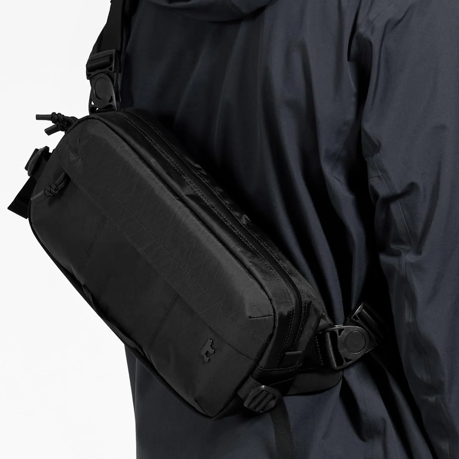 tomtoc X-Pac Sling Bag, 5,5-litrowa torba męska na ramię do podróży, codziennego użytku, torba crossbody na ramię Pasuje do Steam Deck, Switch, DJI Osmo Pocket 3/Action 4, kamery GoPro Hero 12