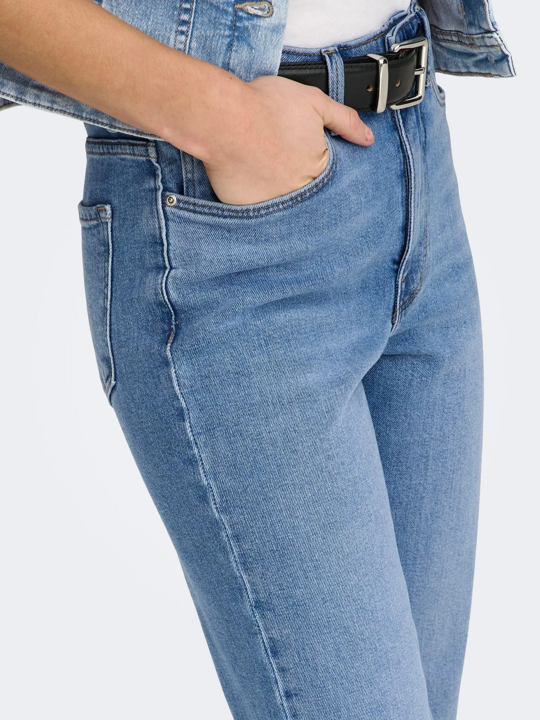 ONLY spodnie jeansowe Kobiety Onlemily Stretch Hw St Ak Dnm Cro571noos