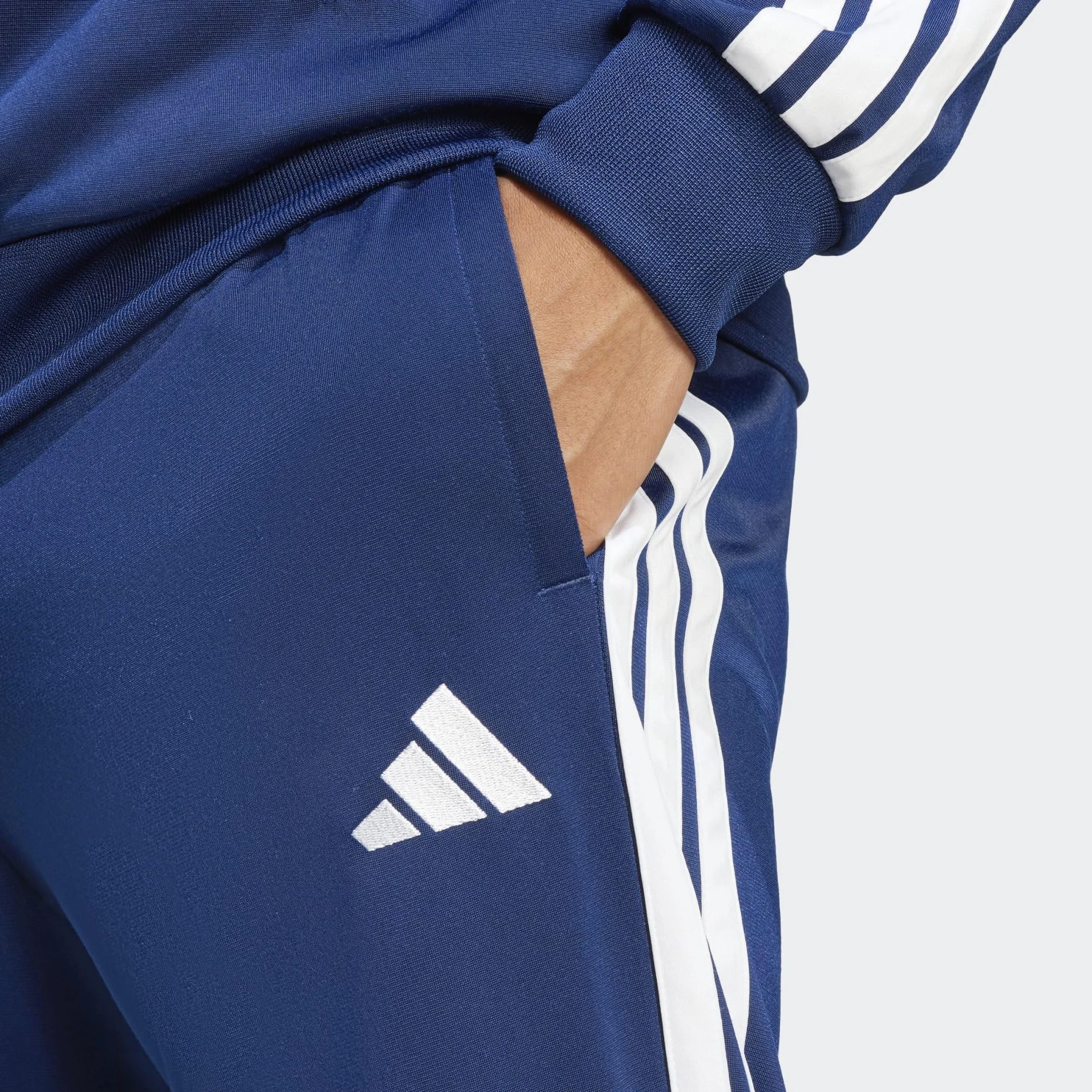 adidas Mężczyźni SPORTSWEAR BASIC 3 STRIPES TRICOT TRACKSUIT, Dark Blue, S