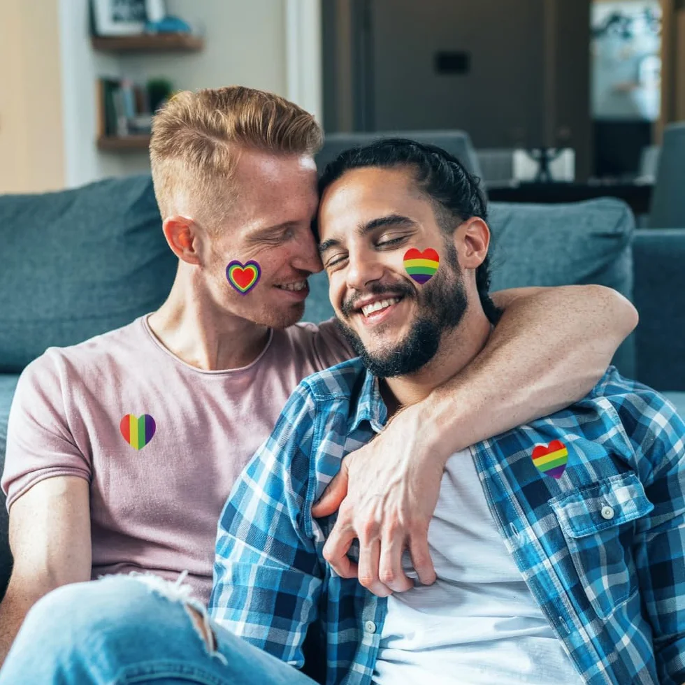 1000 sztuk naklejek Pride w kształcie serca, 2,5 cm, naklejki Pride, tęczowe paski, naklejki w kształcie serca, naklejki tęczy, naklejki LGBTQ Pride, tęczowe naklejki na miesiące, imprezę i paradę