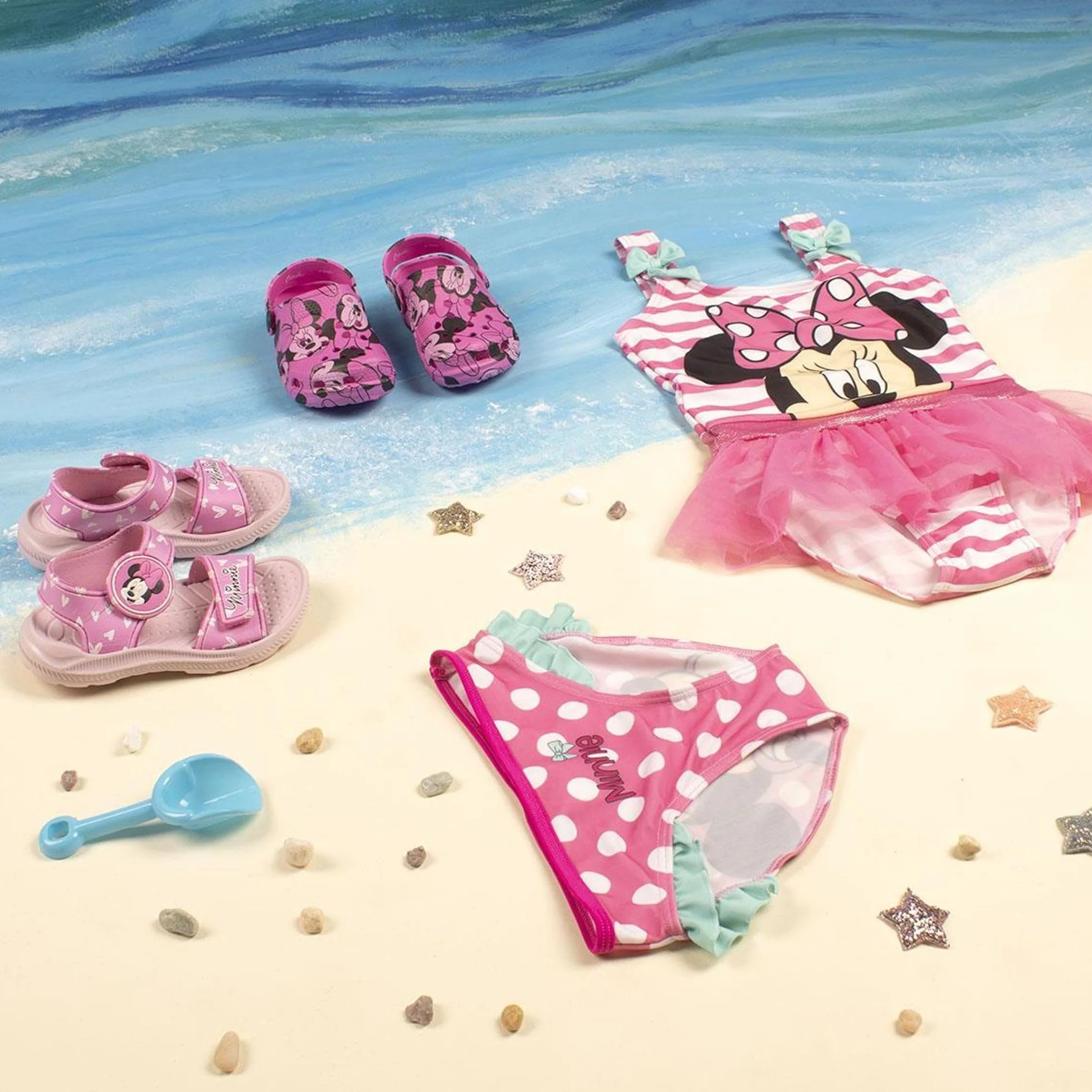 CERDÁ LIFE'S LITTLE MOMENTS Dziewczęcy kostium kąpielowy z falbankami, 85, 15% elastanu, z podszewką w 100% z poliestru i figurkami Minnie, oficjalny produkt licencjonowany Disney, różowy, 4 lata