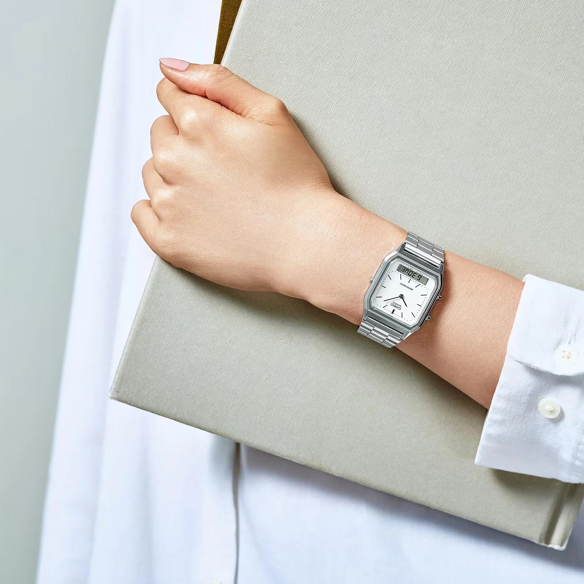 Casio Vintage Watch AQ-230A-7AMQYES Damski zegarek ze stali nierdzewnej