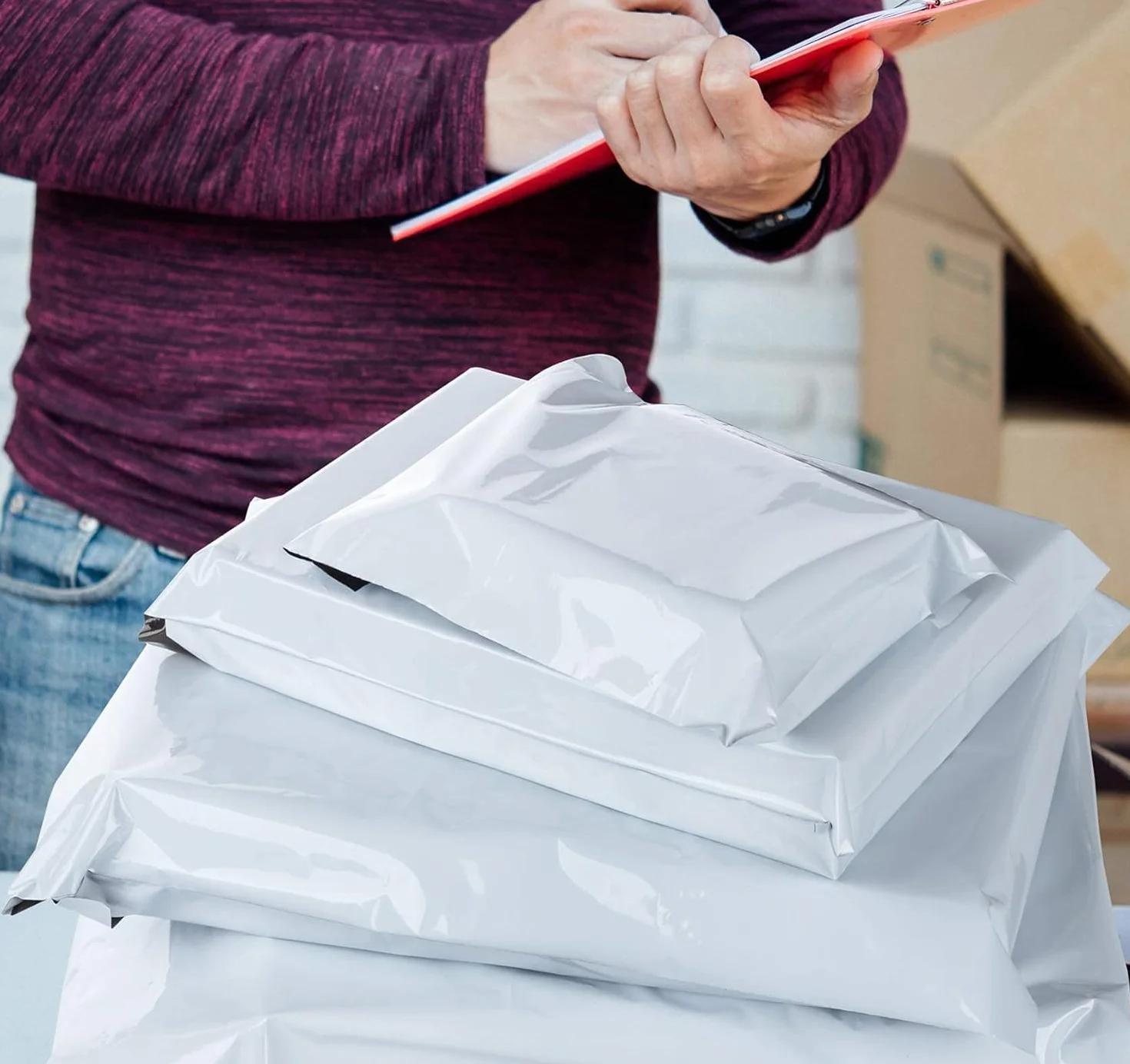 100 samoprzylepnych kieszeni wysyłkowych Vinted, 4 rozmiary nieprzezroczystych kopert plastikowych - Opakowania na ubrania / buty, wodoodporna torba pocztowa, opakowanie z paczką Vinted