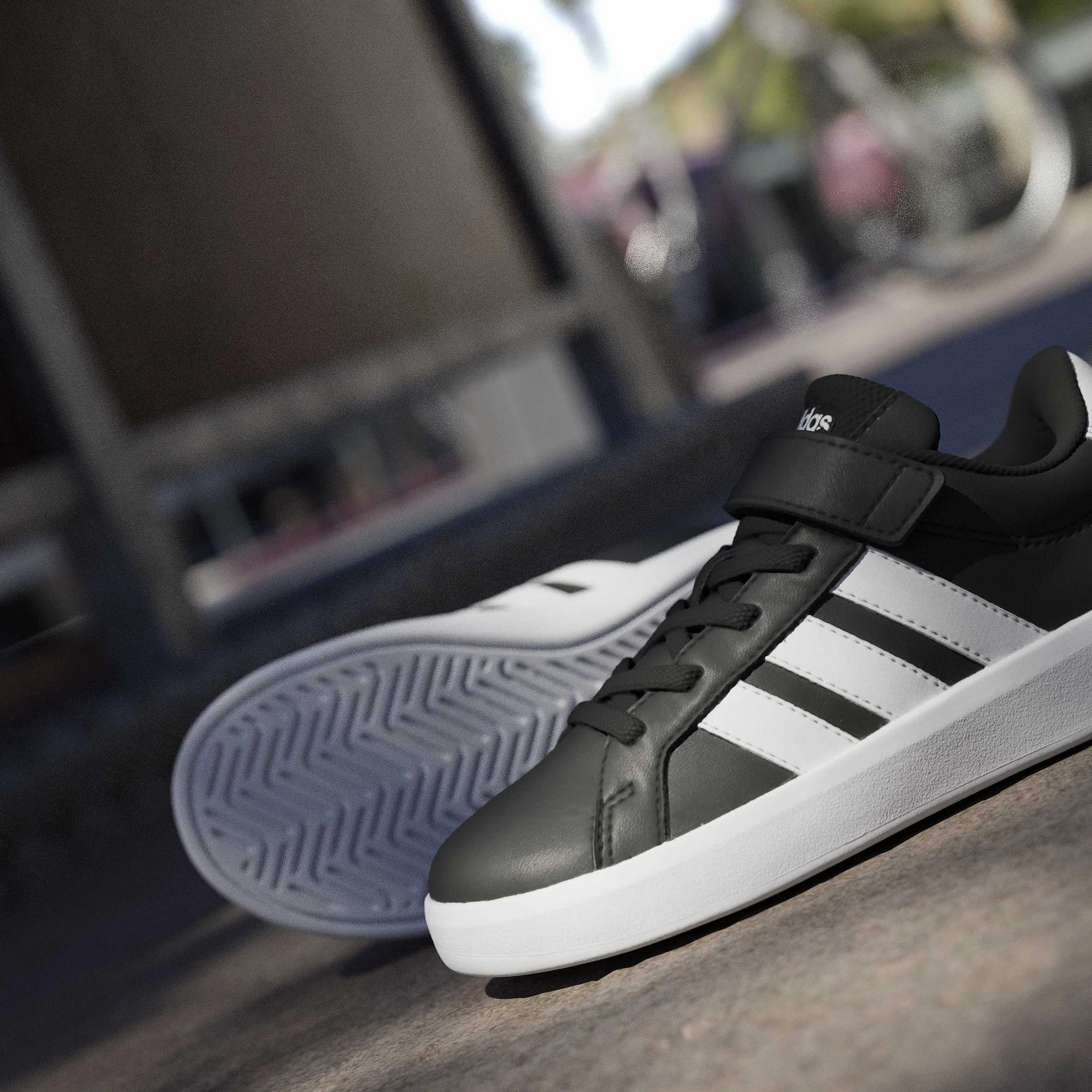adidas Uniseks - dzieci Grand Court 3.0 Children Shoes, Core Black/Ftwr White/Ftwr White, 28.5 EU