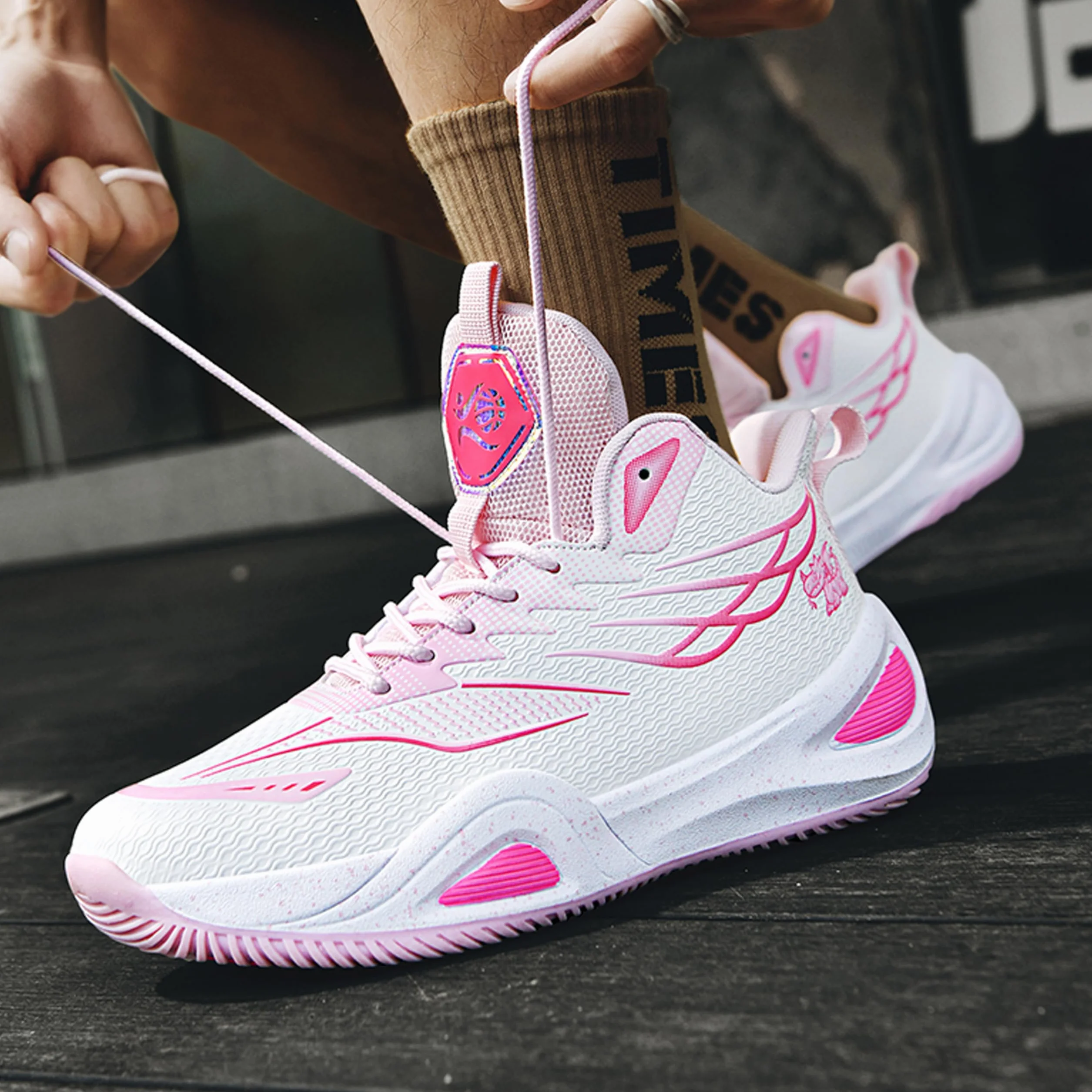 Bolognifi Unisex Neutralne buty do koszykówki Wysokie buty antypoślizgowe Nocne światło Odporne na zużycie buty do biegania Buty sportowe Sprzęt koszykówki