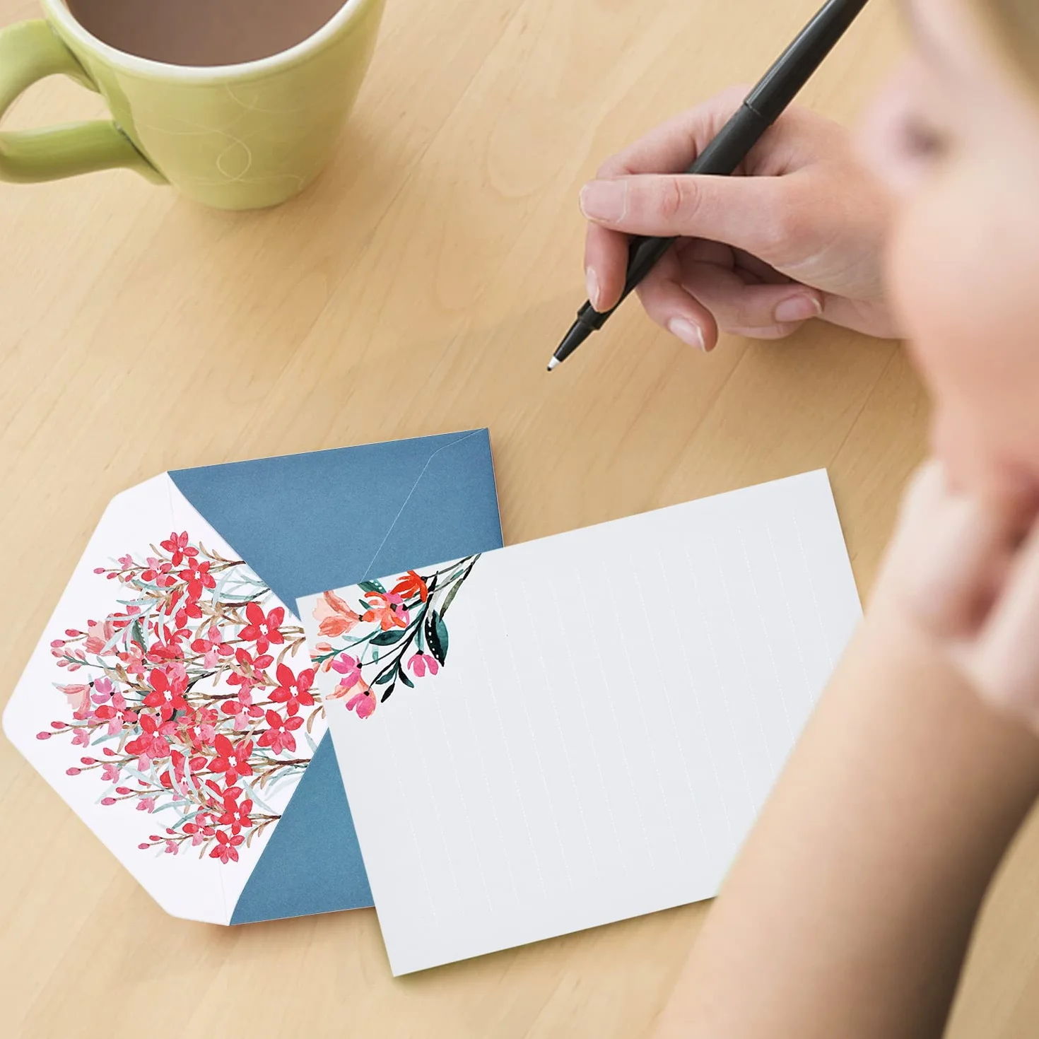 24 szt. papieru do pisania z 12 kopertami, papierem stacjonarnym i kopertami, unikalny papier do pisania w kwiaty, papier do pisania i koperty, zestaw do pisania listów na zaproszenia (6 zestawów)