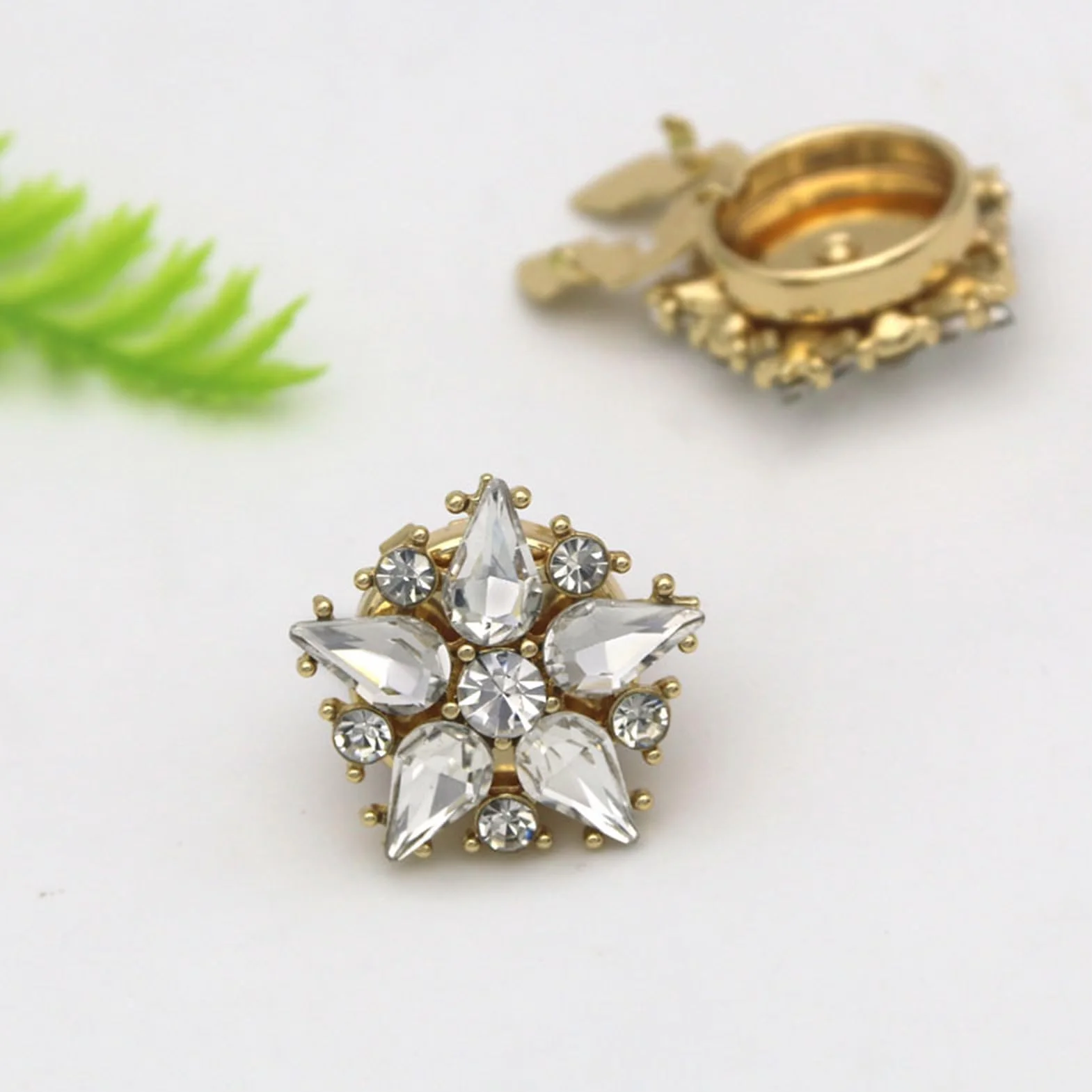 Flower Button Covers - Decorative Cufflinks, 6x Size Women Blouses Jeans with Elegant Design, Elegant Shine Covers, Metal Alloy Material, Accessory Button Cover for Weddings Meetings Parties Formal
