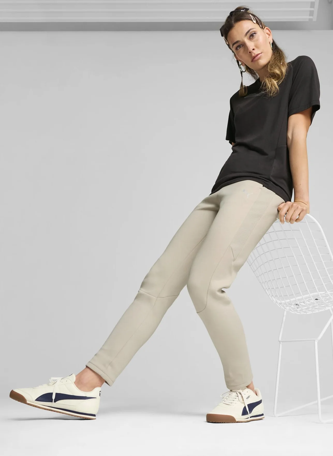 PUMA Spodnie Evostripe Op - Spodnie z dzianiny Kobiety