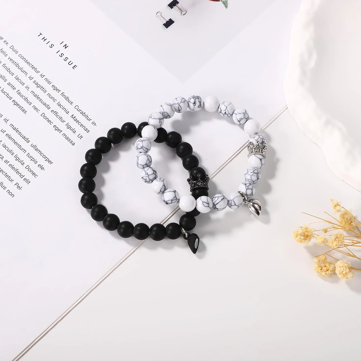 2szt Magnetyczne Bransoletki dla Par, Love Heart Pasujące Bransoletki King & Queen Crown Biżuteria dla Niego i dla Niej Prezenty na Odległość dla Chłopaka Dziewczyny Rocznica Walentynki