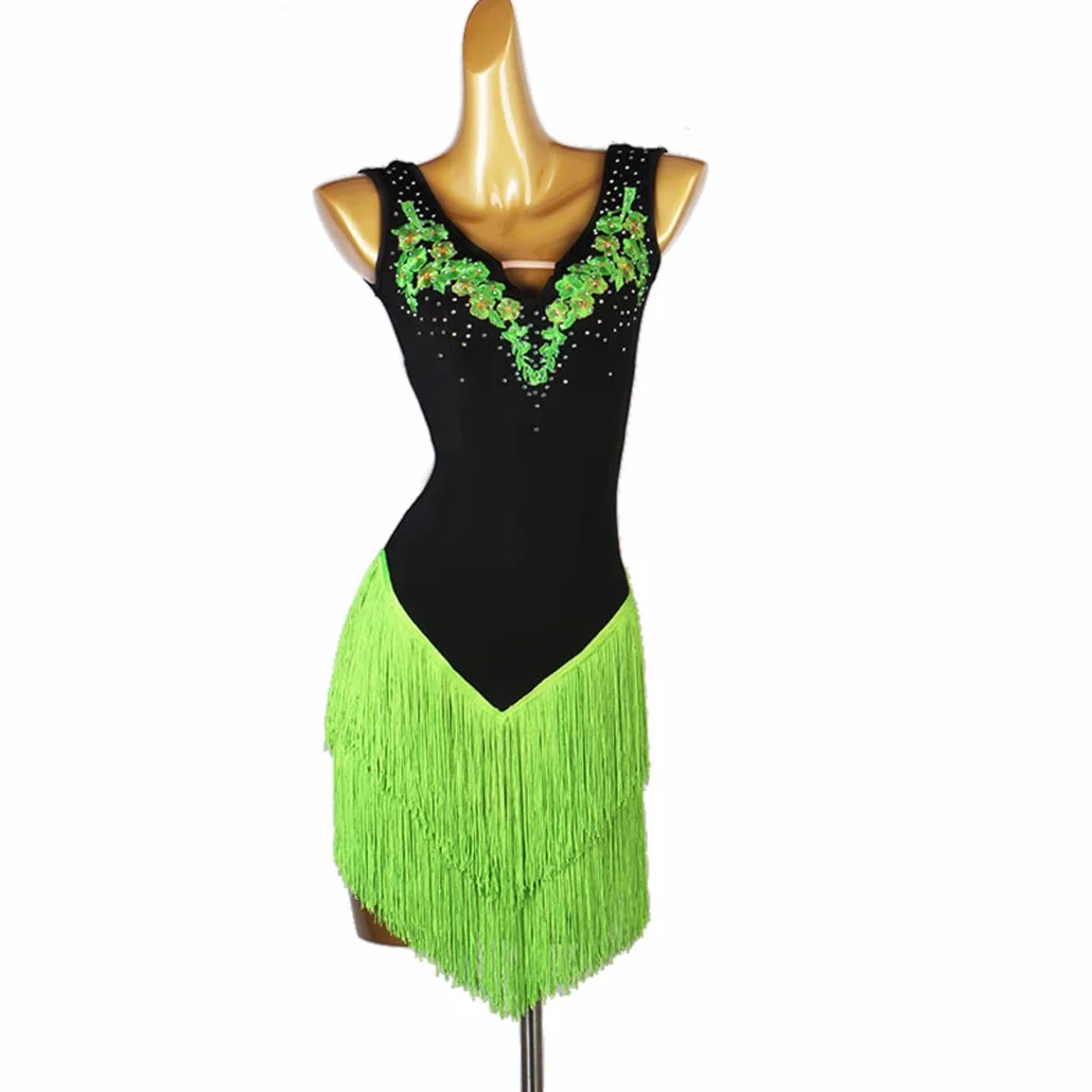 Damskie Tassel Latin Dance Costume haft haft cha cha tango trening spódnica taneczna sala taneczna sukienki bez rękawów praktyka tańca strój