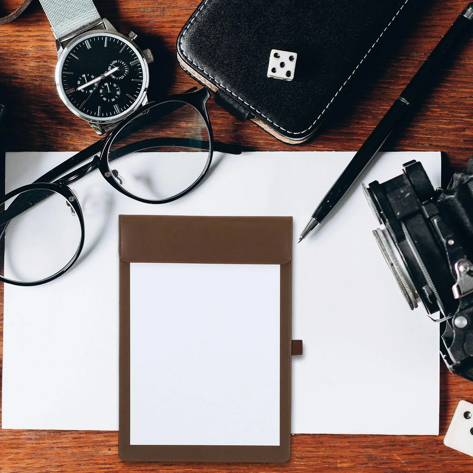 QUARKZMAN 2 szt. Mini Clipboard, 5" x 3" Małe skórzane uchwyty na długopisy, mały rozmiar magnetyczny tablet do pisania do biura, biznesu, restauracji i hoteli (niebieski)