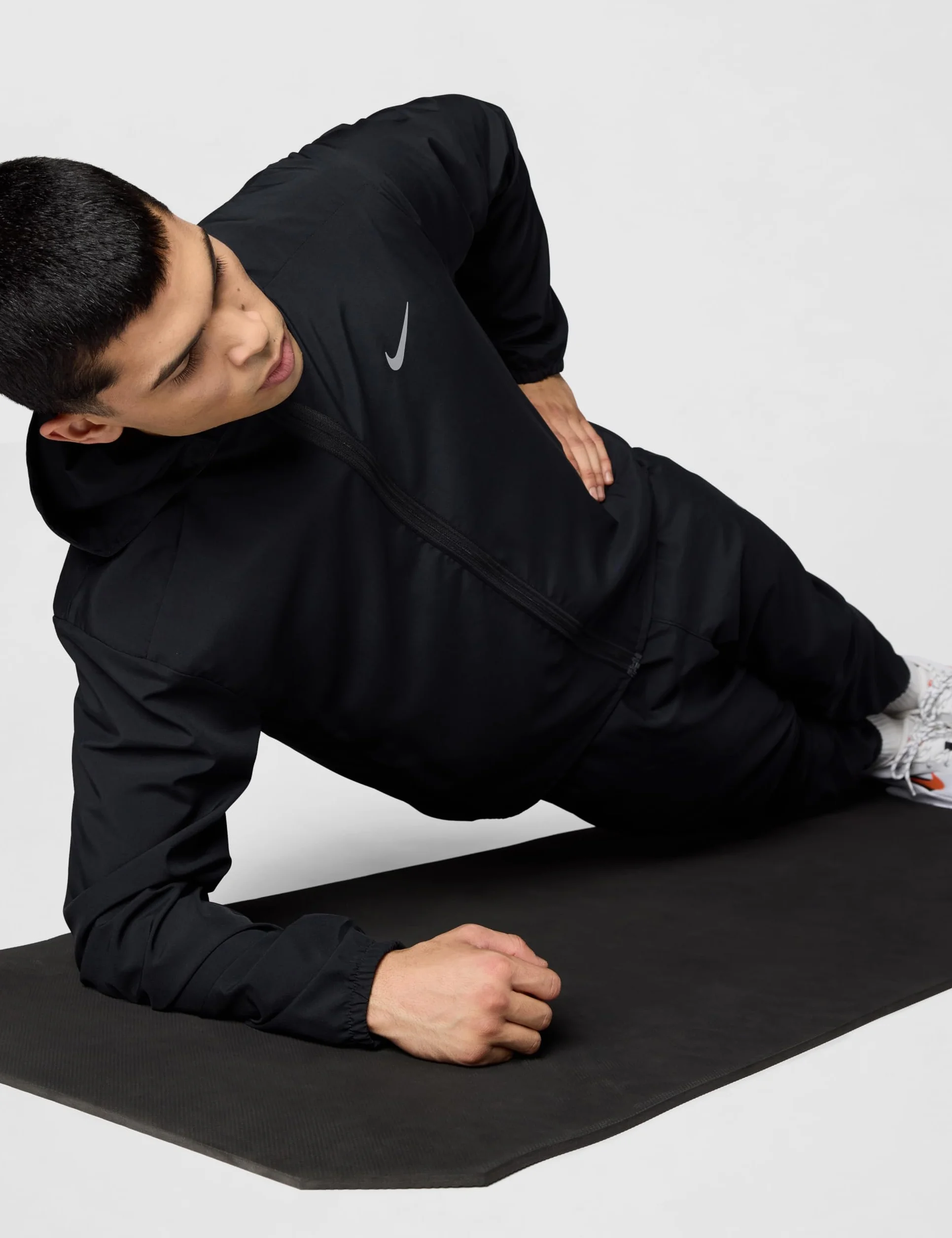 Nike Men's Kurtka M Nk Df Form Hd Jkt, Czarny/Odblaskowy Silv, FB7482-010, M