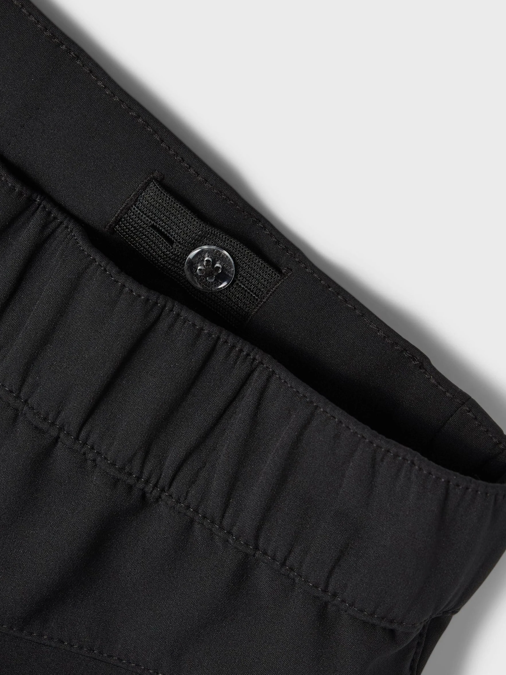 NAME IT Spodnie przeciwdeszczowe dla dziewcząt NKFALFA Softshell Pant Slim FO NOOS, czarne, 146, czarny, 146 cm