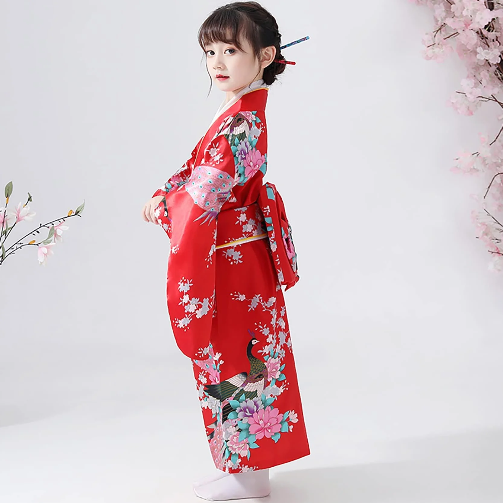 Yukata kimono dla dziewczynek, styl japoński, tradycyjny strój, jedwabny materiał, strój ślubny, na imprezę, do występów, czerwony, 140