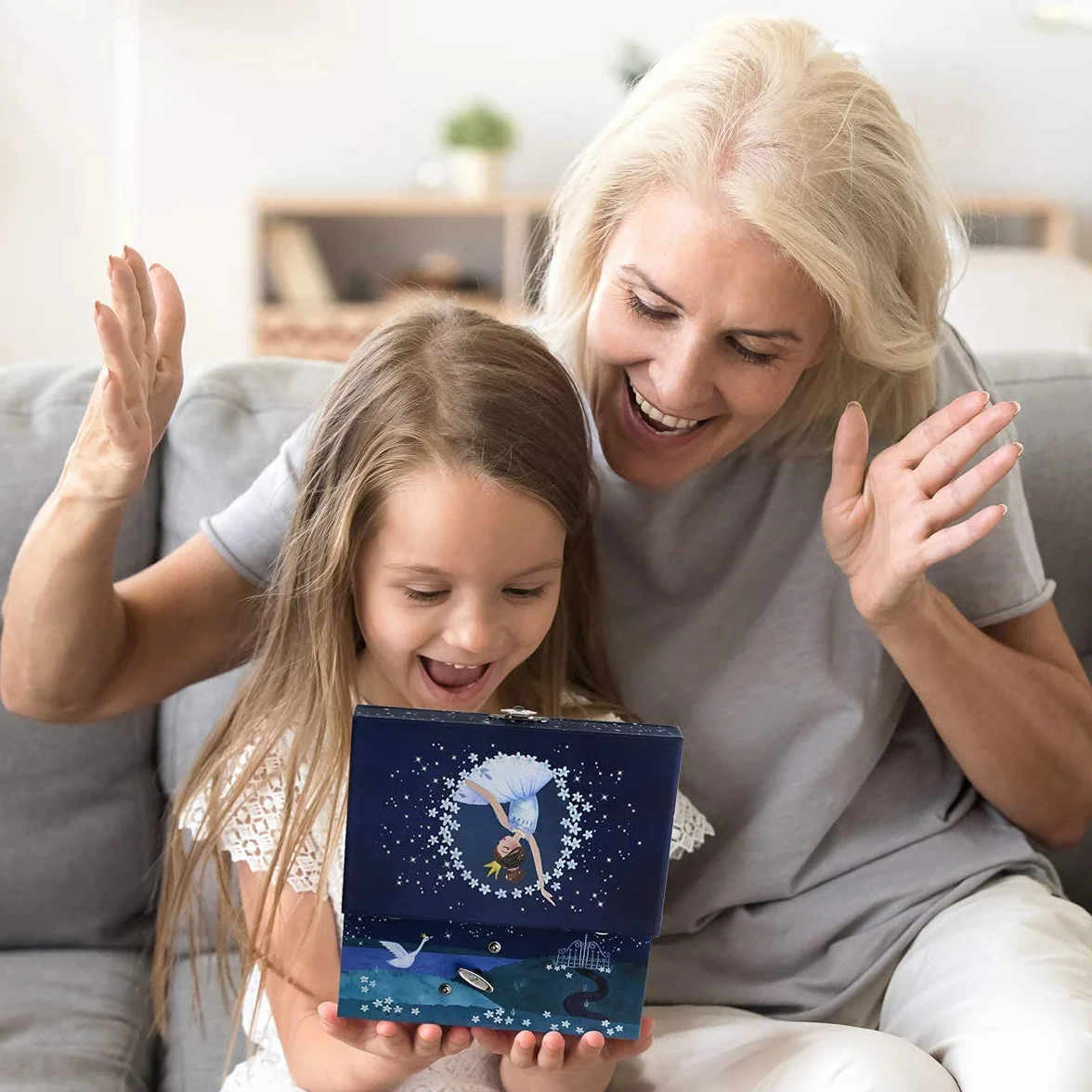Jewelkeeper Dziewczęca szkatułka na biżuterię z wysuwaną szufladą, gwiaździsta noc dla dzieci z melodią Jezioro Łabędzie, pudełko na biżuterię z baleriną, prezenty urodzinowe