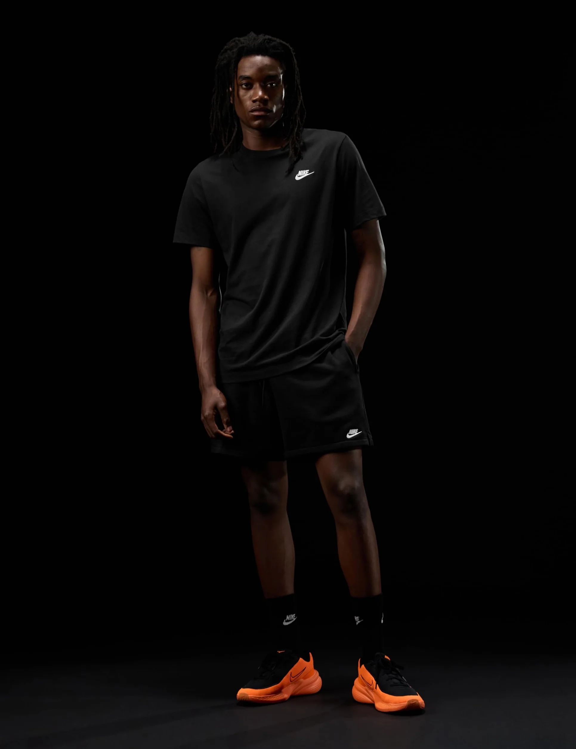 Nike Mężczyźni Sportswear Club AR4997 T-Shirt, Czarny/(Biały), 3XL